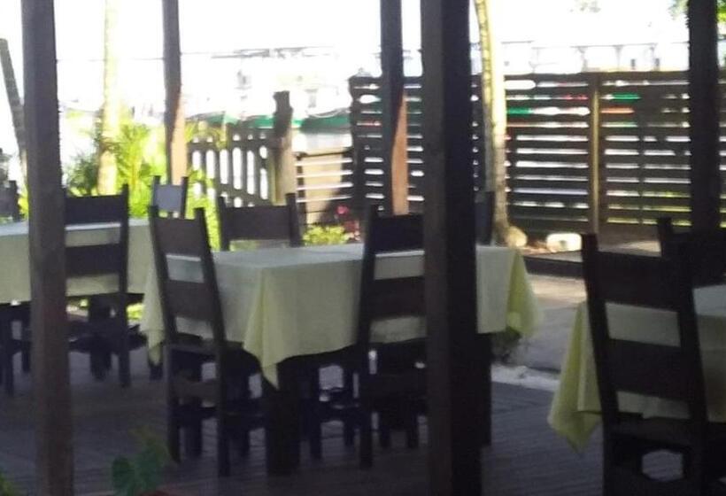 펜션 Pousada Mar E Cia