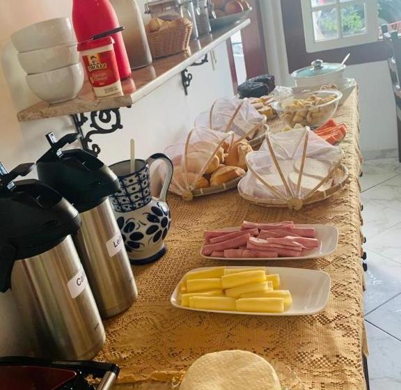 פנסיון Pousada Marques