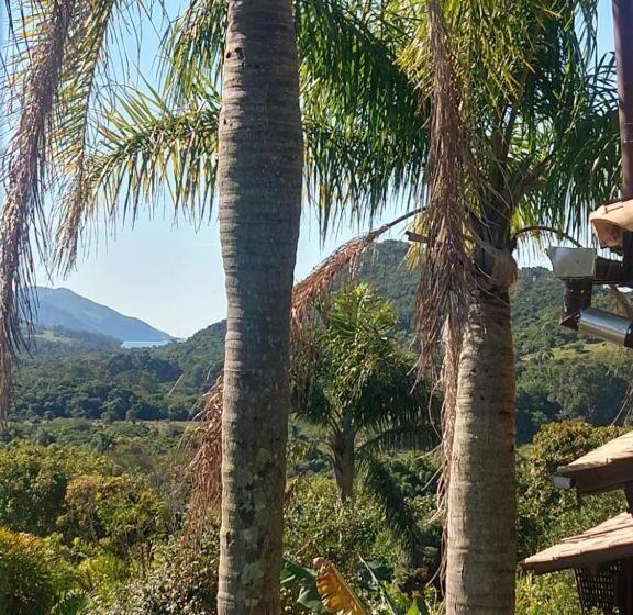 ペンション Pousada Vale Verde Bungalows   Praia Do Rosa   Sc