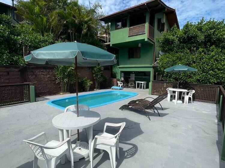ペンション Pousada Vale Verde Bungalows   Praia Do Rosa   Sc