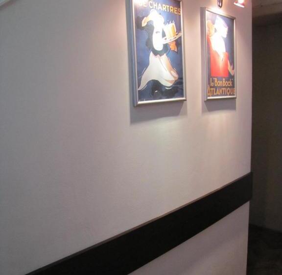 پانسیون The House Apartments & Guest Rooms