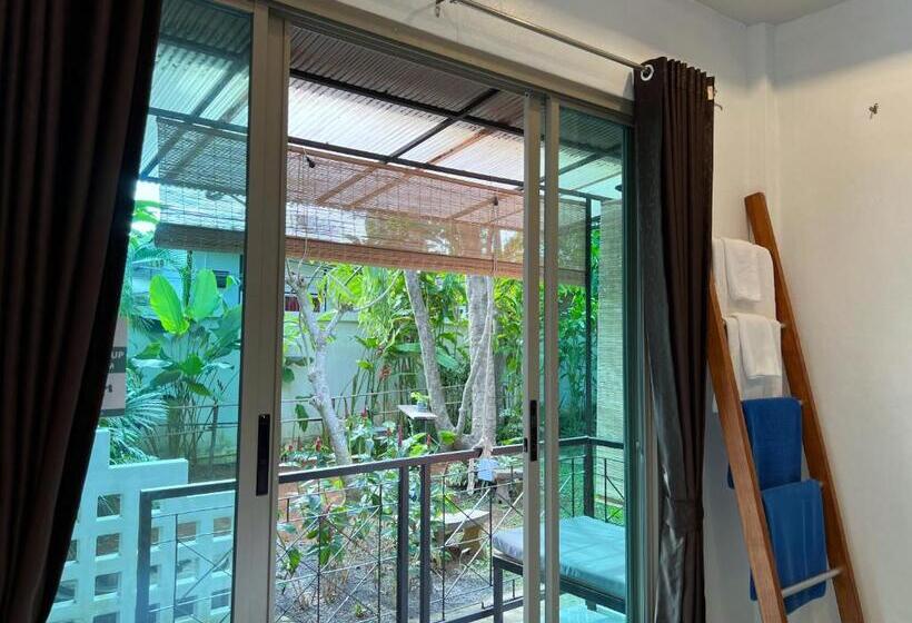 膳宿费 The Snug Airportel   Phuket Airport