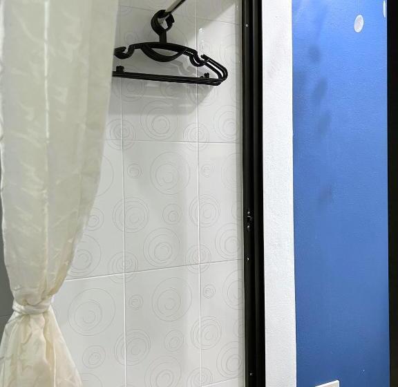 膳宿费 The Snug Airportel   Phuket Airport