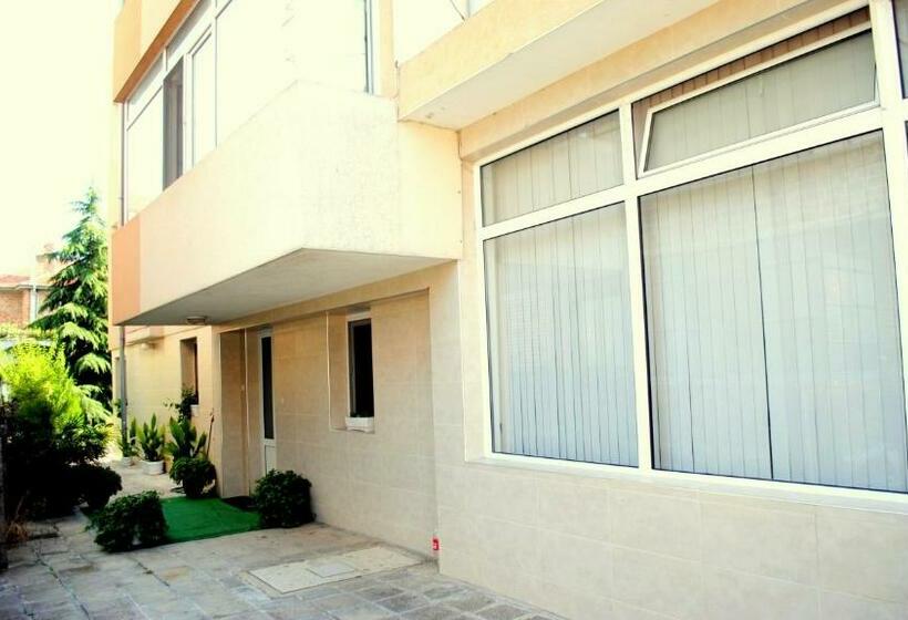 פנסיון Veda Guest House