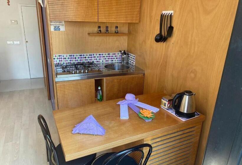 ペンション Vernazza Vacation