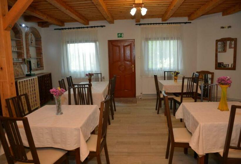 פנסיון Vila Anna