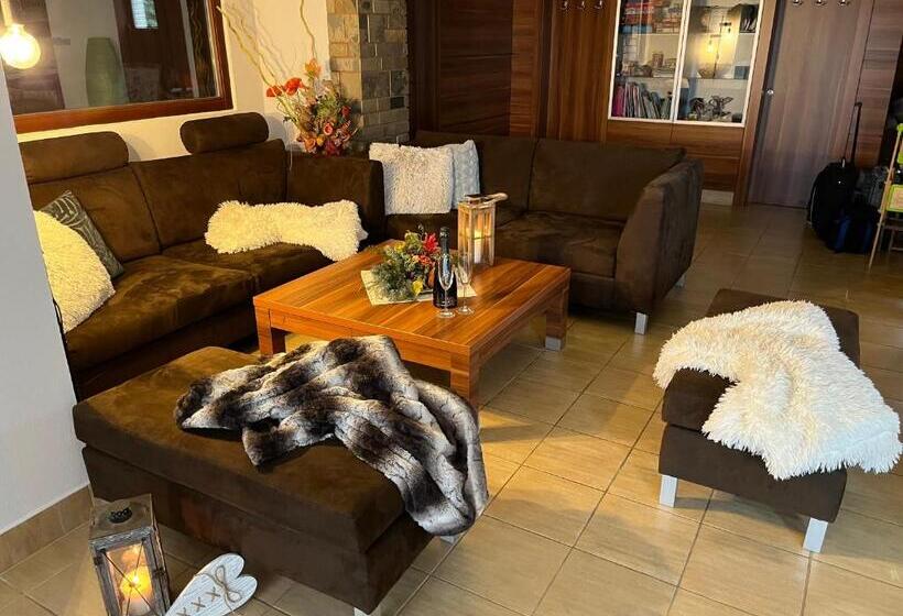 بنسيون Wellness Villa Liptov