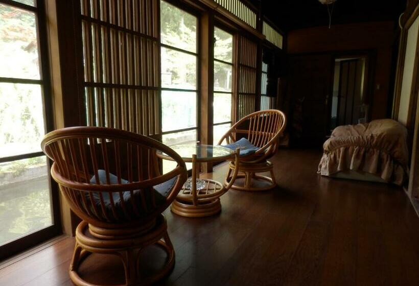 旅館 Minshuku Goyomon