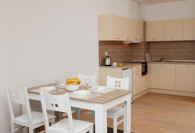 Silver Beach Apart Complex