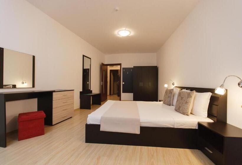 Silver Beach Apart Complex