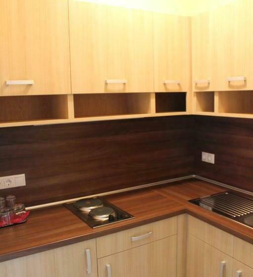 Tiffán's Pincészet és Panzió