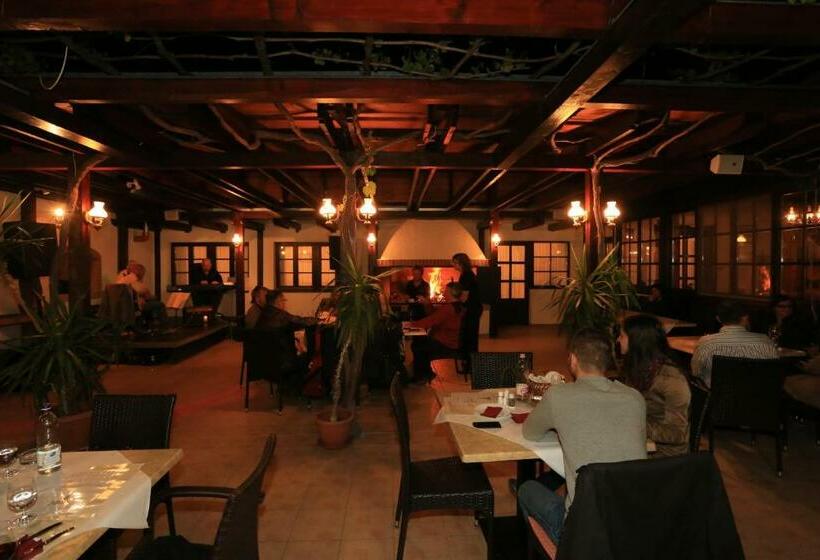 Tiffán's Pincészet és Panzió