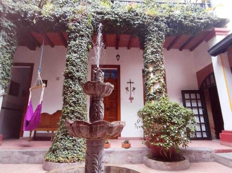 Общежитие Hostal Riviera Sucre