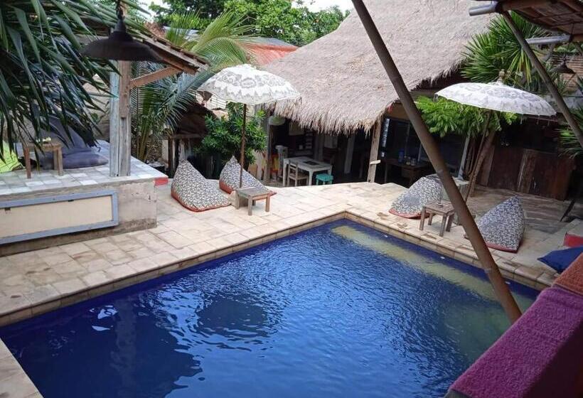 호스텔 La Boheme Mini