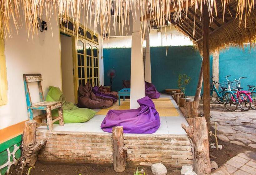 호스텔 La Boheme Mini