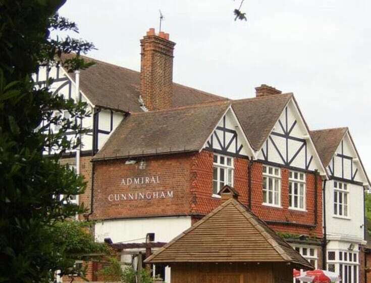 Общежитие The Admiral Cunningham