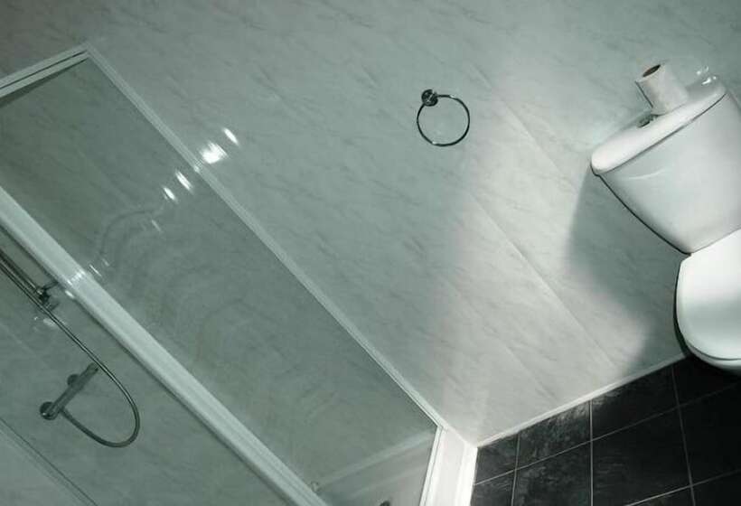 Общежитие The Admiral Cunningham