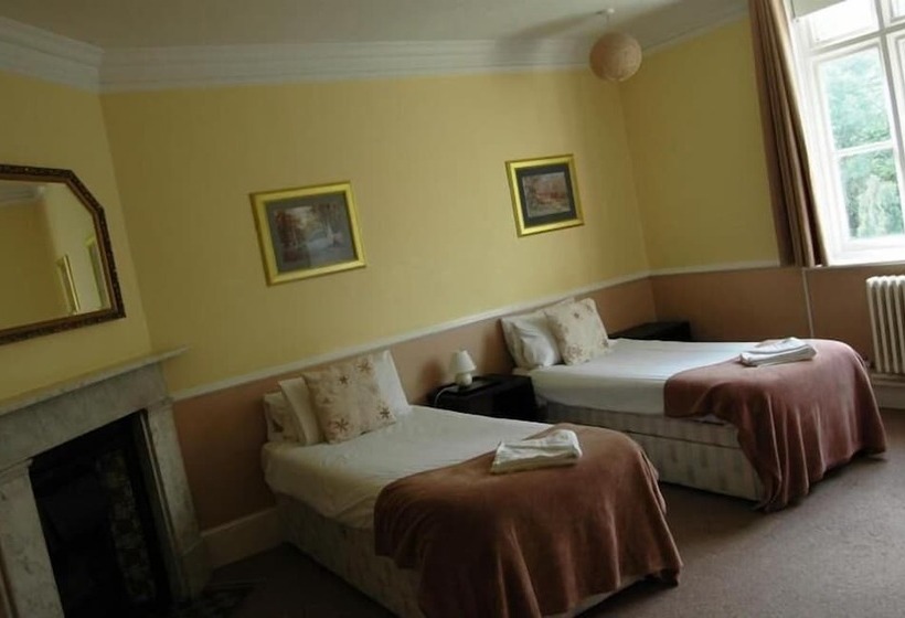 Общежитие The Admiral Cunningham