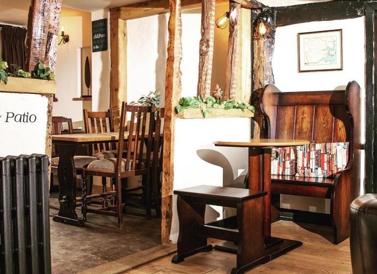 ユースホステル The Cock Inn