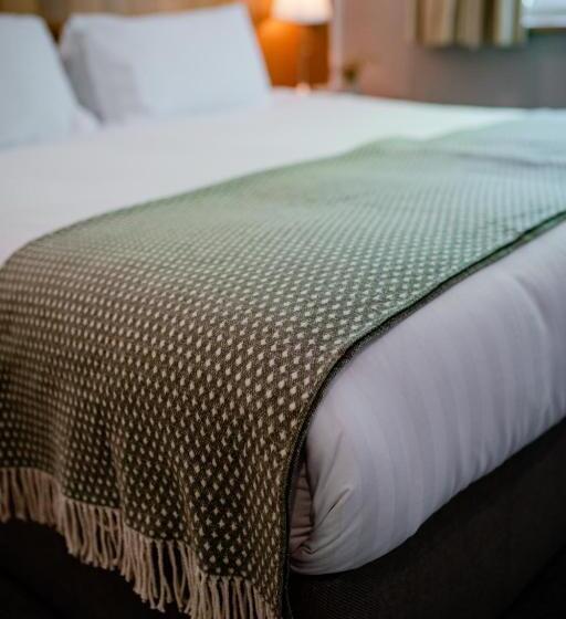 הוסטל The Golden Lion, Newport, Pembrokeshire