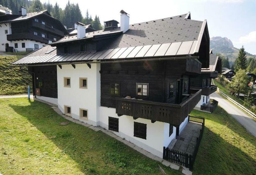 Alpenhäuser Marcius