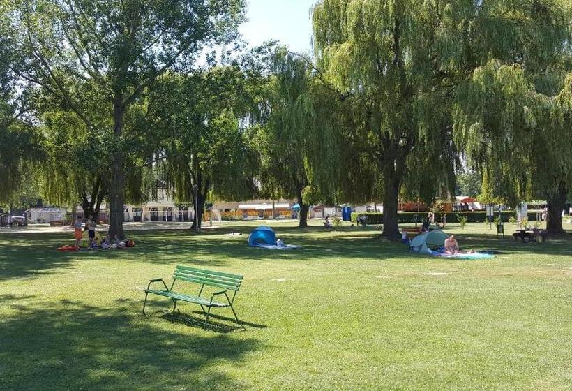민박 Balaton Panzió