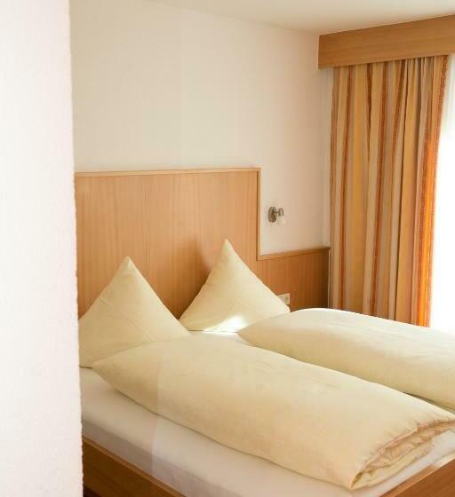 ベッドアンドブレックファースト Garni Ehrenreich