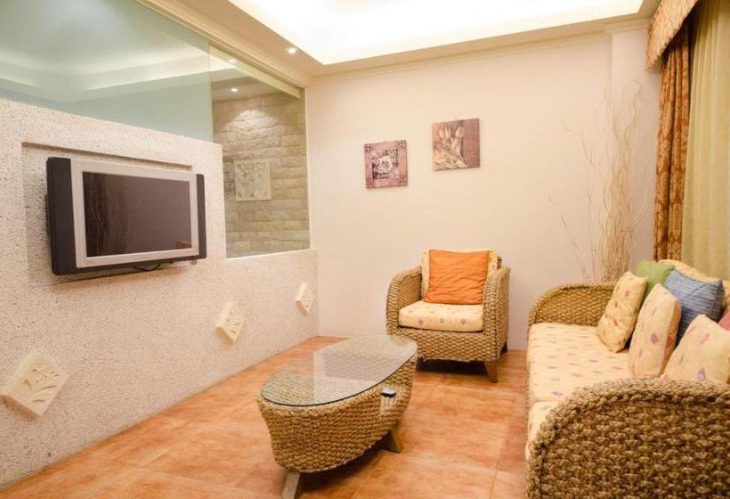 تختخواب و صبحانه Kenting Shen's Homestay