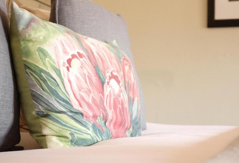 مبيت وإفطار Notting Hill Lodge