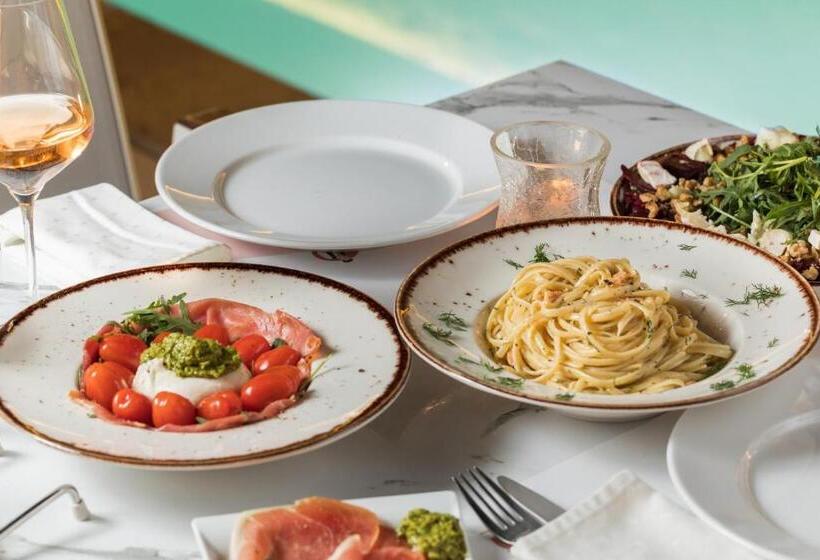 Eliza Hotel By Panel Hospitality   Formerly Evdion