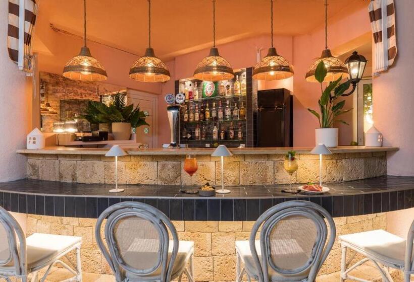 Eliza Hotel By Panel Hospitality   Formerly Evdion