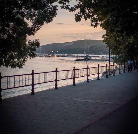 Family Hotel Morska Zvezda