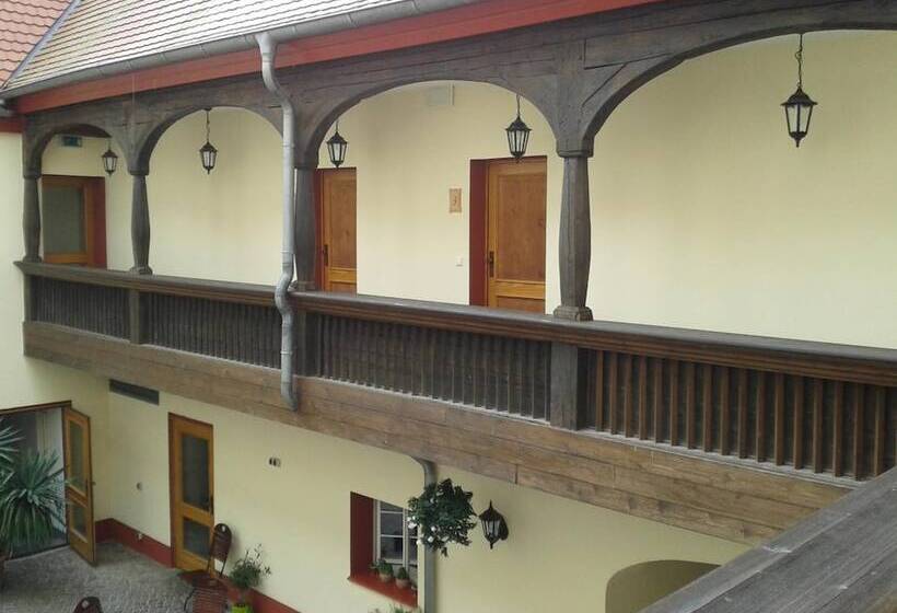 Garni Hotel Zum Alten Ratskeller