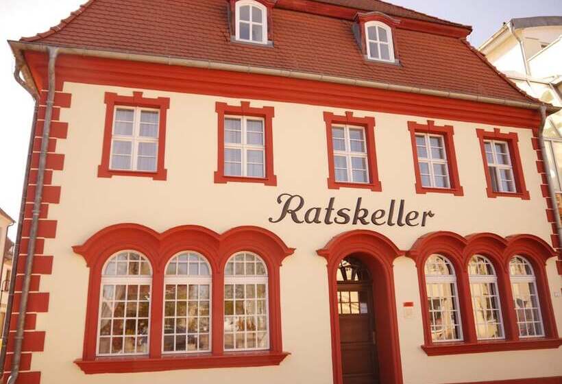 Garni Hotel Zum Alten Ratskeller