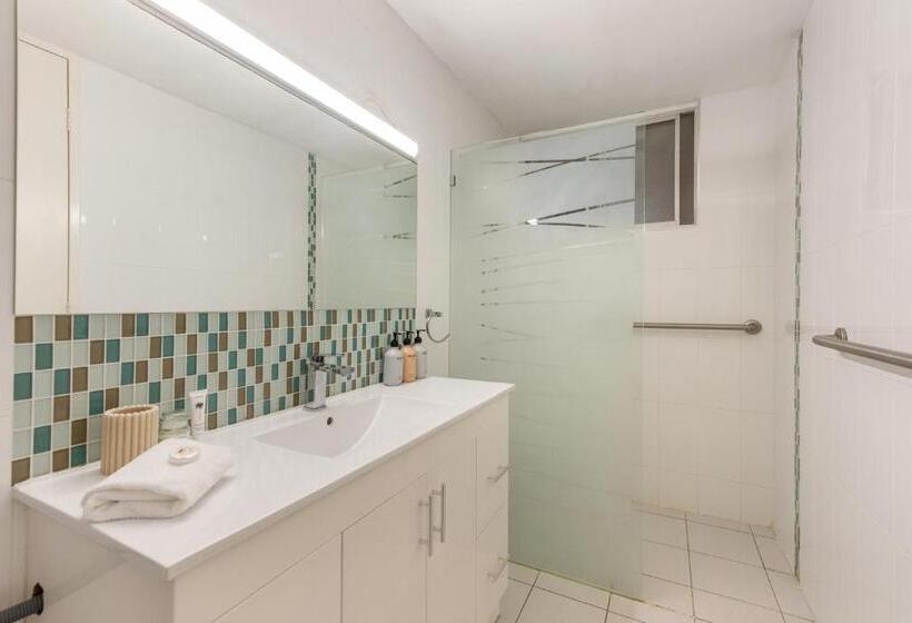 Hi Ho Beach Apartments On Broadbeach