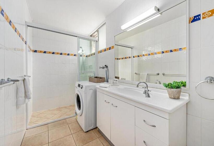 Hi Ho Beach Apartments On Broadbeach