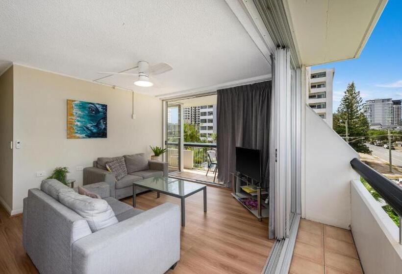 Hi Ho Beach Apartments On Broadbeach