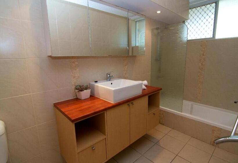 Hi Ho Beach Apartments On Broadbeach