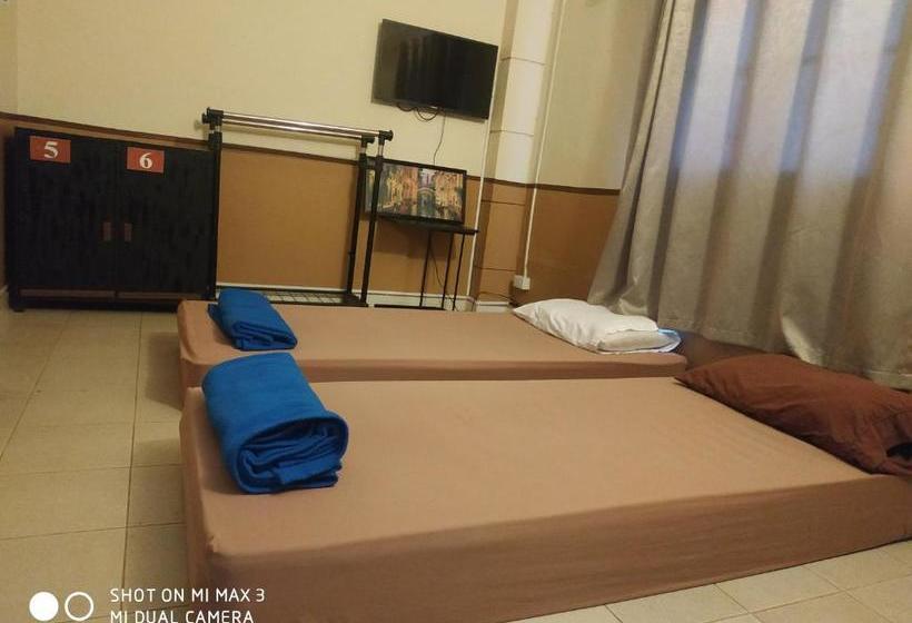 בית מלון כפרי Aaron Vientiane