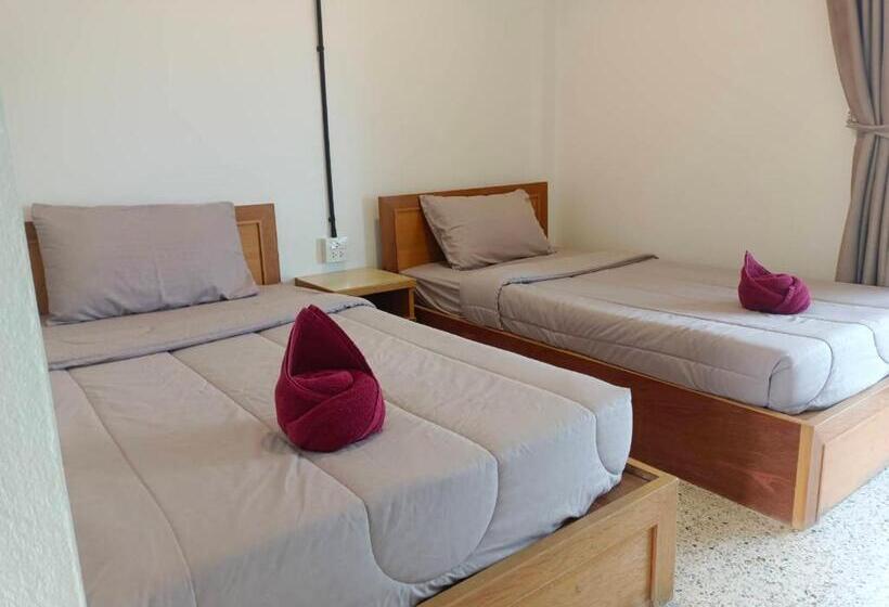 Hotel Bangsaphan Resort