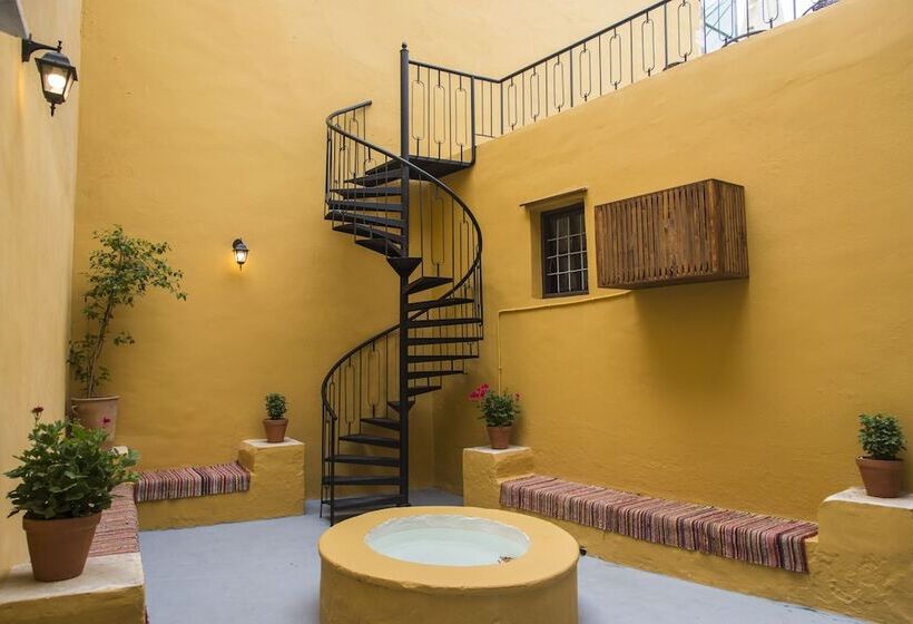 فندق Captain Vasilis