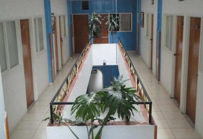 فندق Centro Real