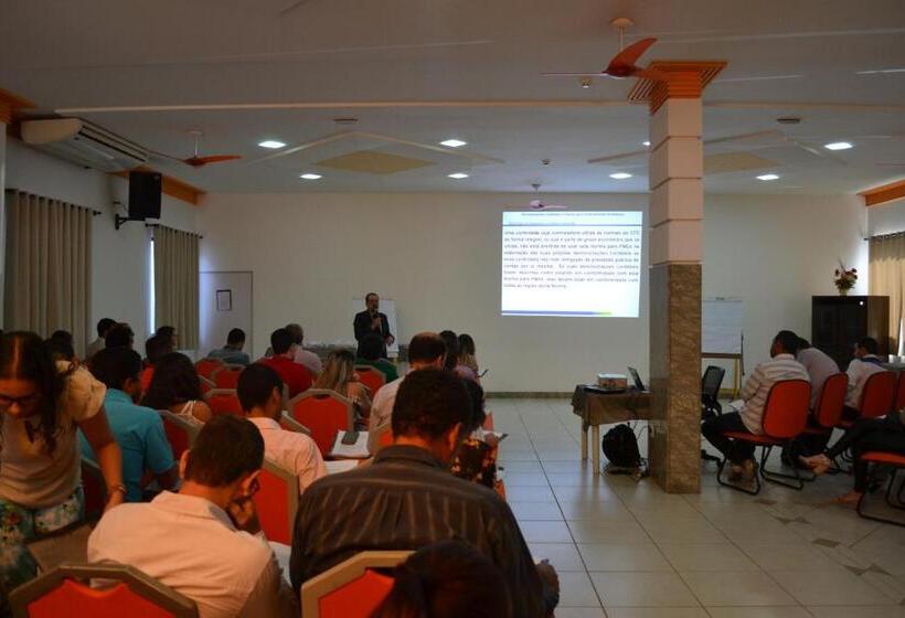 בית מלון כפרי Esplendor Palace