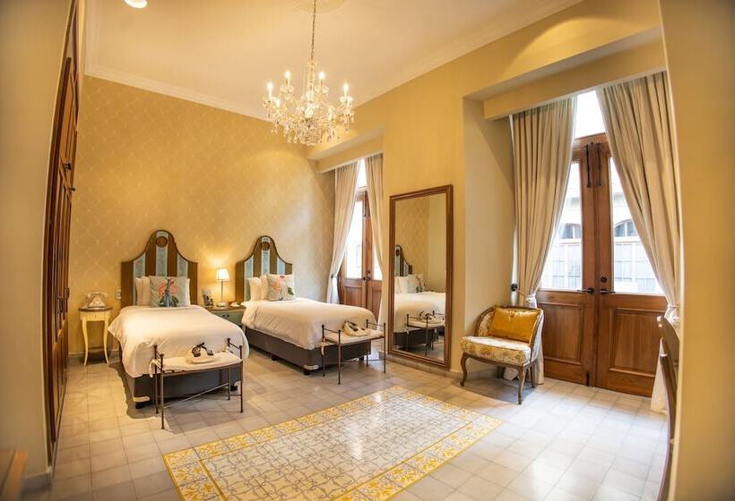 Отель La Concordia Boutique