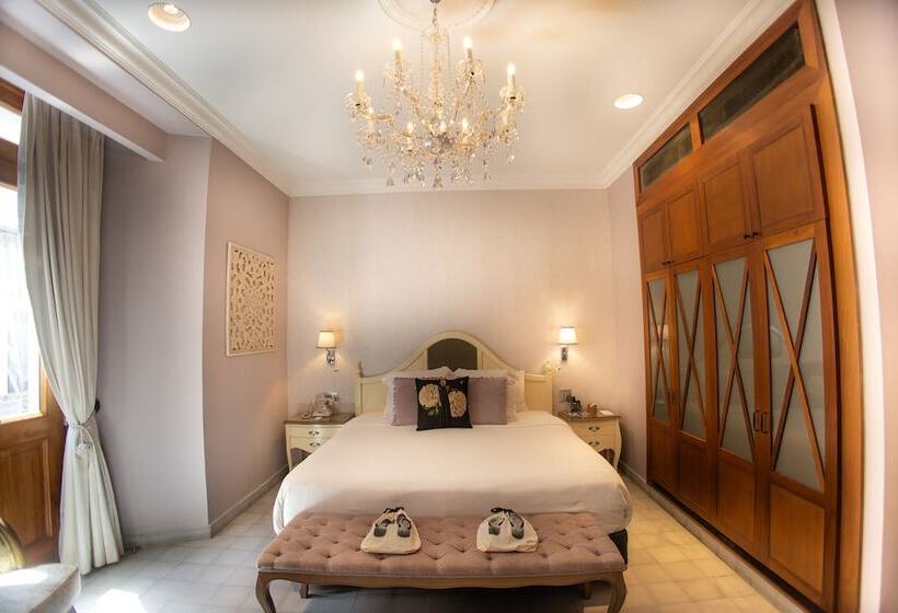 Отель La Concordia Boutique