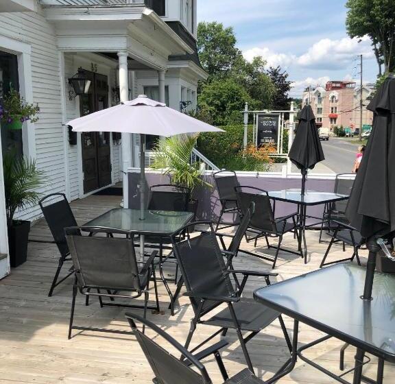 호텔 Le Chateau Du Lac