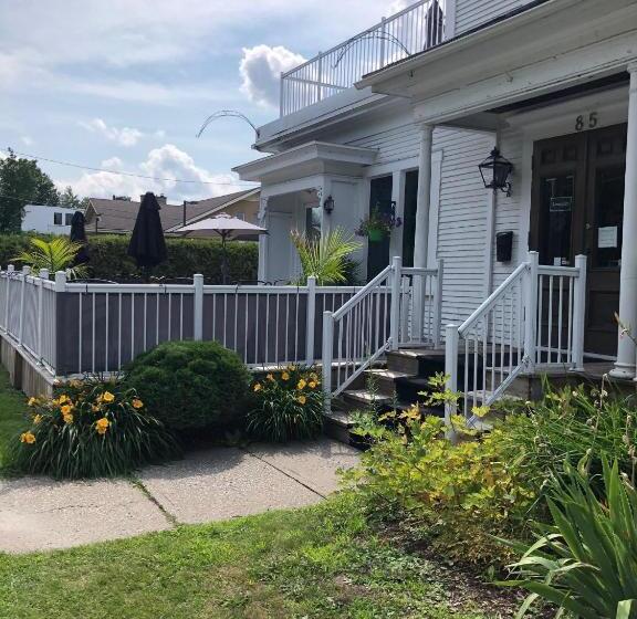 호텔 Le Chateau Du Lac