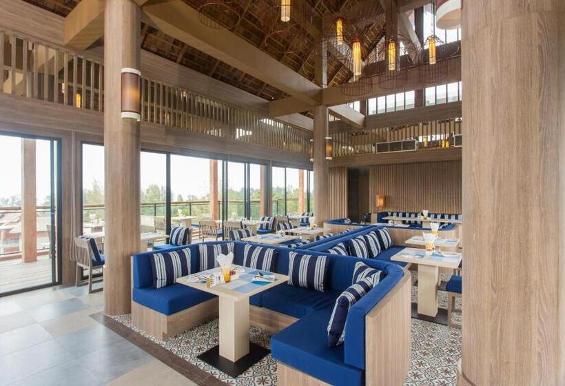 Отель Mai Holiday By Mai Khaolak Adult Zone