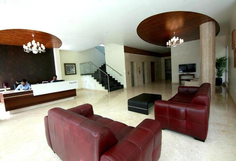 فندق Palguni Residency