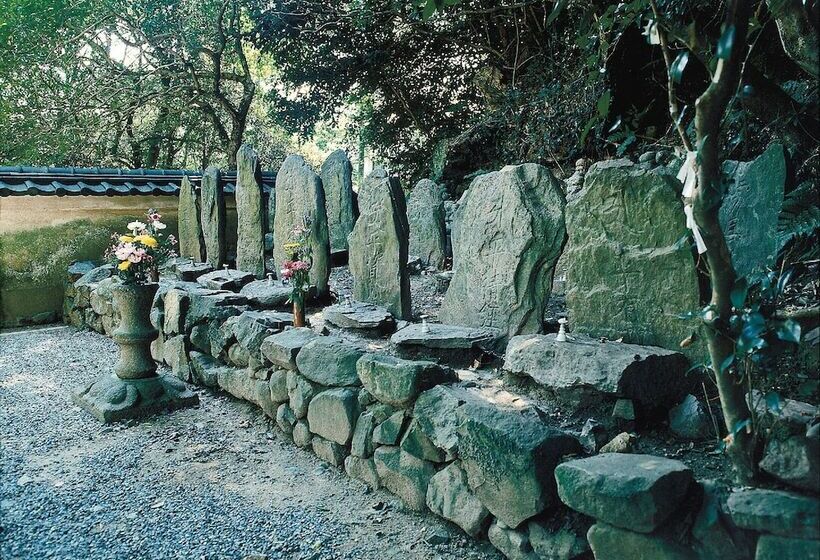 Отель Port Moji